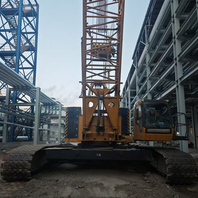 61m Boom 200T Grue à rampe d'occasion Avec une bonne capacité de levage et un prix raisonnable