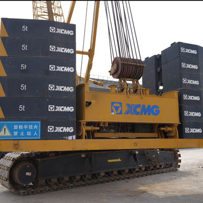 Ağır Kullanılmış 300 tonluk sürünen vinç Fabrikalar ve Tesislerde Büyük Ekipmanlar Kurmak İçin Kullanılır
