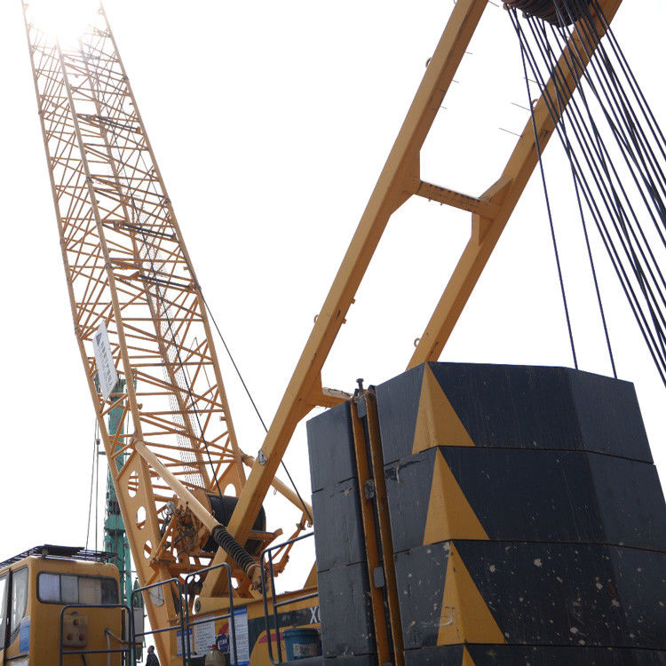 Yükseltme Hızı 128 M/Min 85T Rüzgar Enerjisi Ekipmanı Kurulumunda Kullanılan Sürünen Kiremitler XGC85