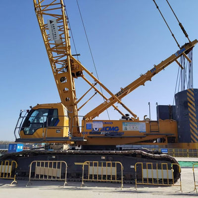 298kW Puissance du moteur Xcmg Grues rampantes 200 tonnes 96m Longueur du boom