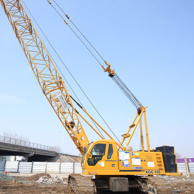 Crane hydraulique de 100 tonnes dans l'industrie lourde